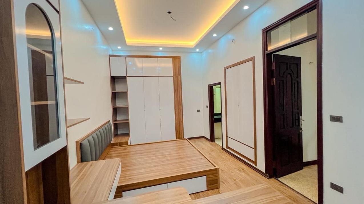 Bán nhà phố Lạc Trung, Hai Bà Trưng, 37m2 ở ngay giá chỉ 6,79 tỷ