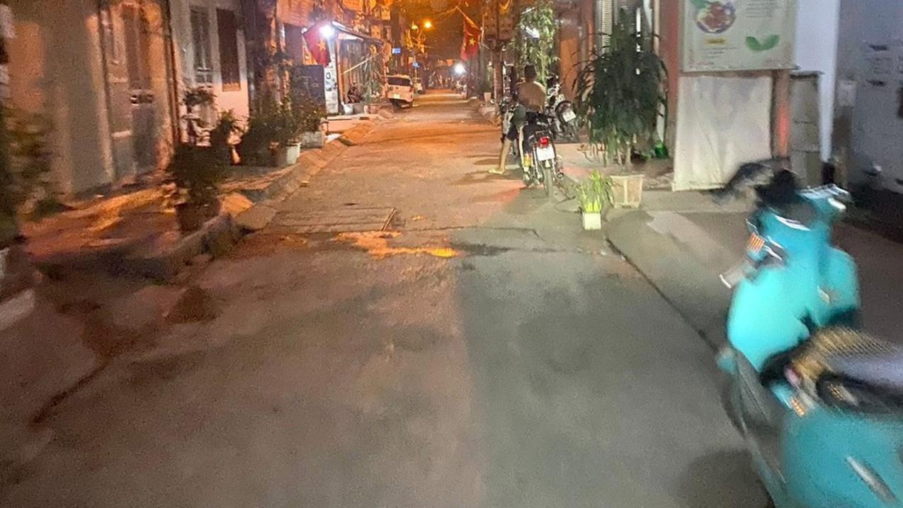 Mặt ngõ Tân Mai, 30m ra phố, ngõ ôtô tránh, 5 tầng thang máy, giá 9 tỷ