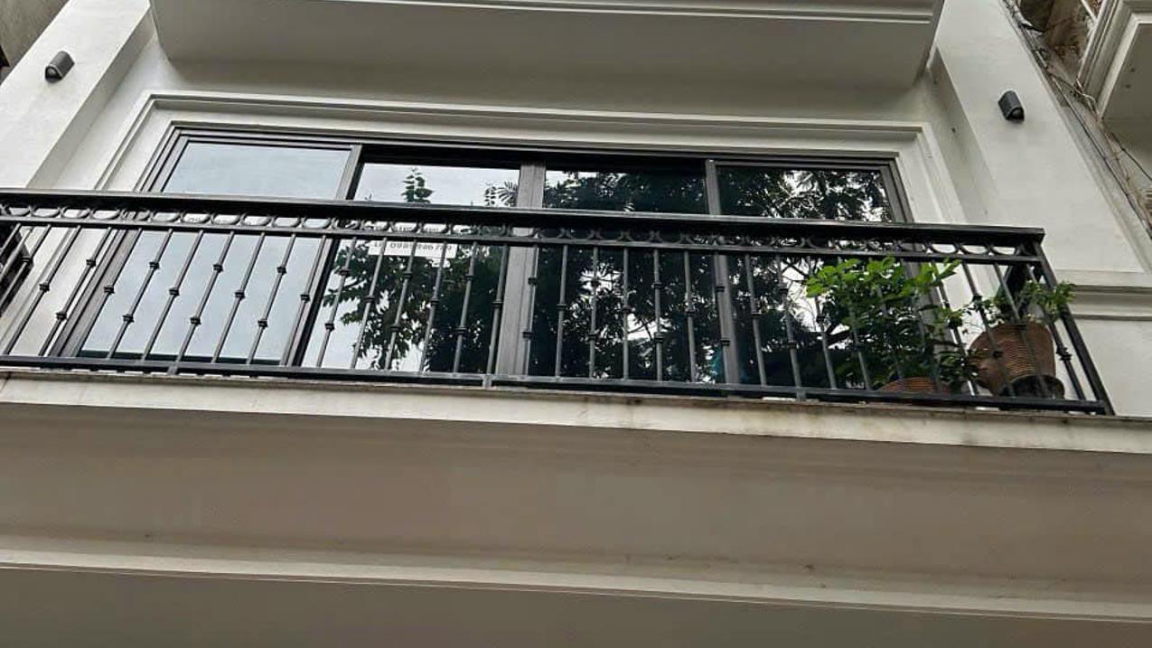 Bán gấp liền kề Trung Văn, 75m 5 tầng, vị trí kinh doanh, hoàn thiện đẹp, giá tốt