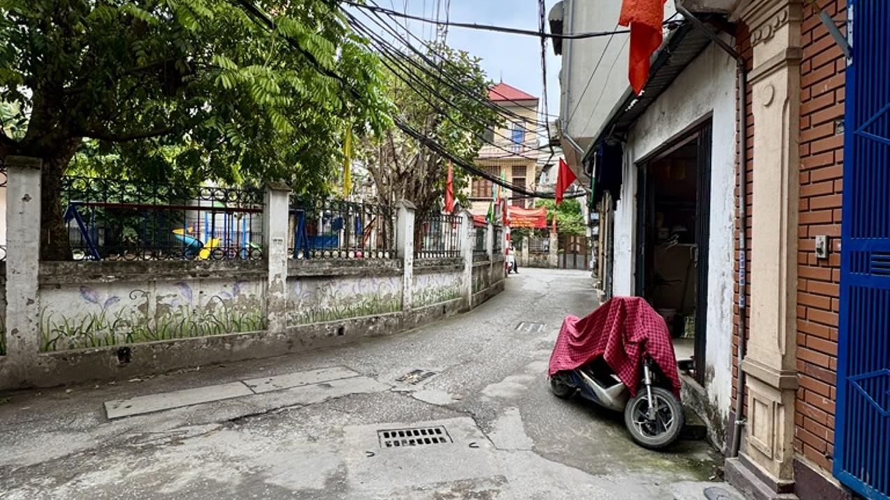 Bán nhà đẹp 5 tầng, gần Hồ Đền Lừ, cách ô tô 15m, giá chỉ 5.85 tỷ