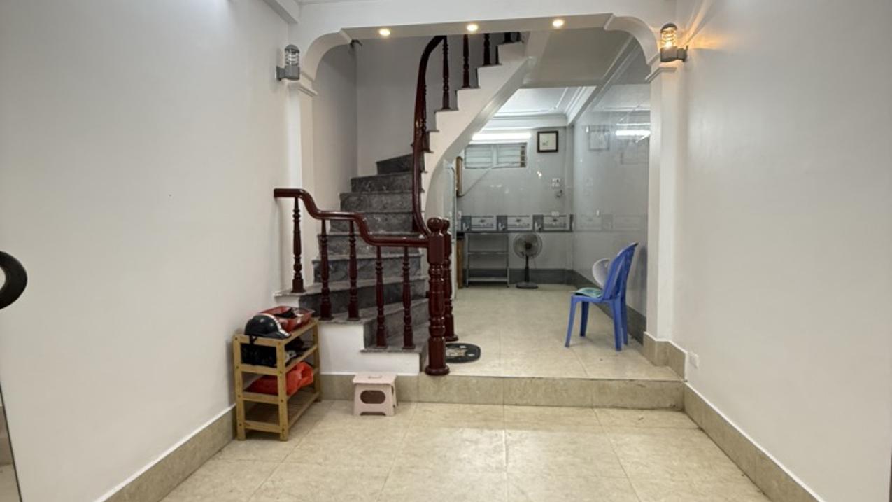 Cần bán nhà giá rẻ Khương Trung , Thanh Xuân 28m² , 2 mặt thoáng , nhà kiên cố 5.5 tỷ thương lượng