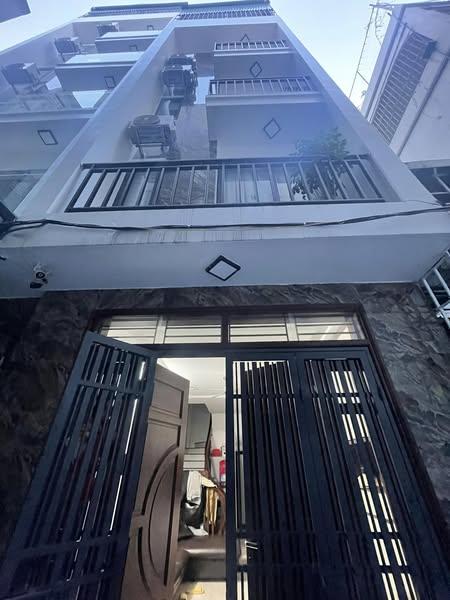 Bán gấp nhà đẹp hiếm bồ đề,  6 tầng thang máy, mặt tiền 4,5m, Giá 11 tỷ có thương lượng