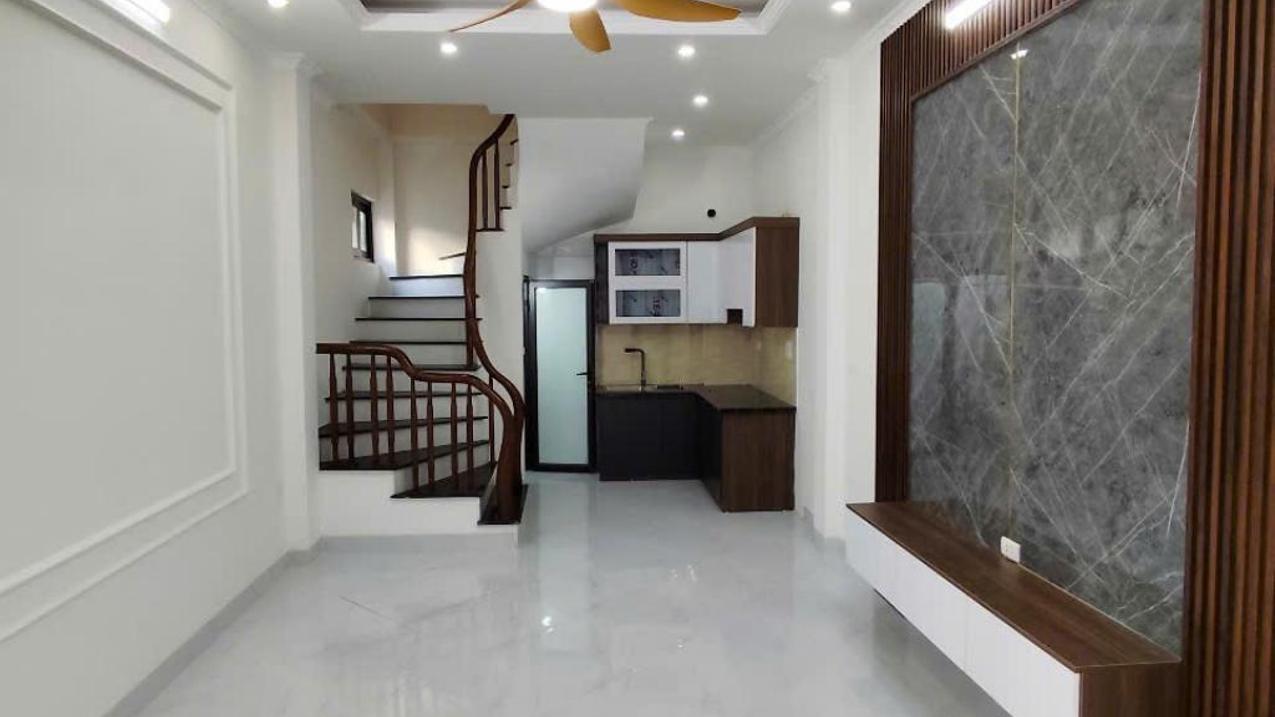 Bán nhà Trương Định, Hoàng Mai, nhà mới 5 tầng, ngõ thoáng đẹp, gần ô tô, 31m2, giá 6.6 tỷ