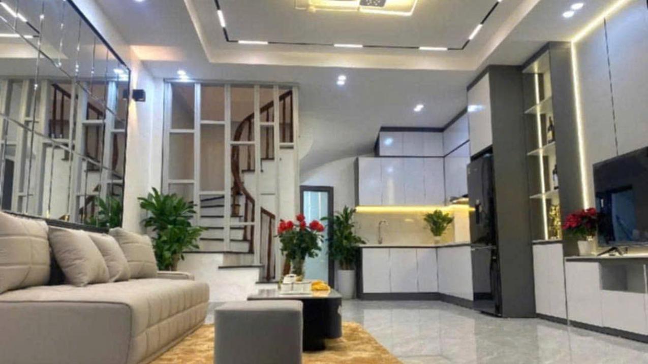 Bán nhà 5 tầng, 34m², mặt tiền 4.5m, ngõ thông, Triều Khúc, Thanh Trì, Giá 6.8 tỷ