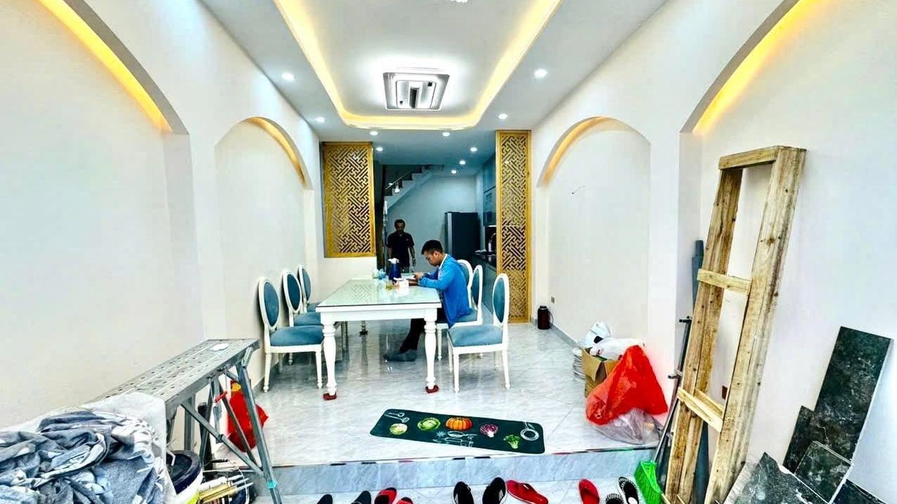 Nhà đẹp trung tâm Đống Đa, Mặt ngõ Tôn Đức Thắng, Full nội thất , Sổ đỏ chính chủ, giá tốt