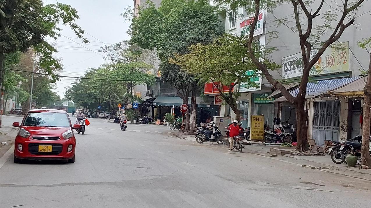 Bán nhanh nhà tại phố Diễn, Bắc Từ Liêm, đầy đủ nội thất, giá 20 tỷ