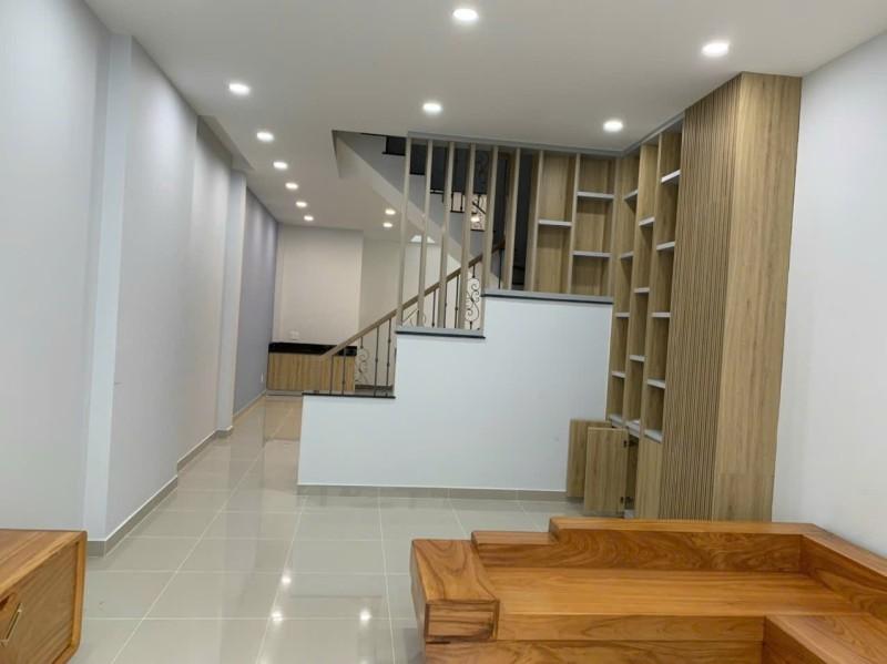 Bán nhà ở Linh Xuân, Thủ Đức, diện tích 84m² , 4 tầng, vị trí đắc địa, giá 8.2 tỷ