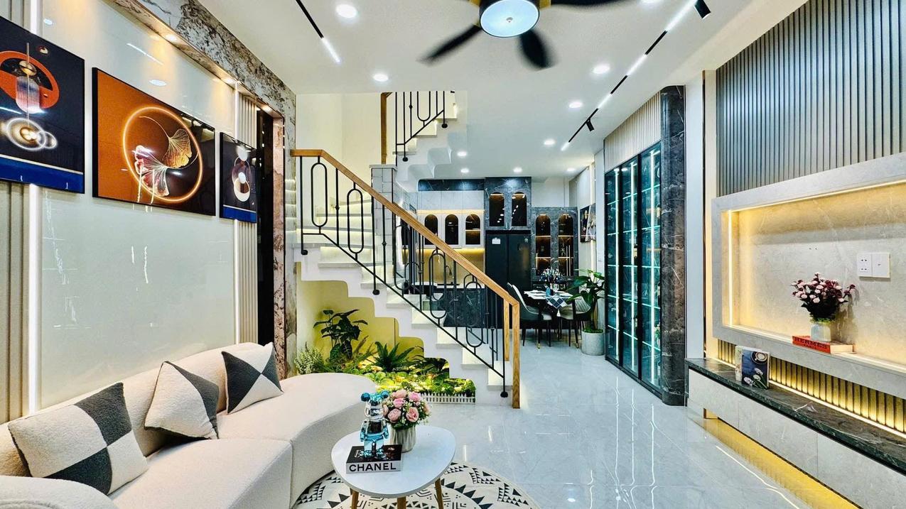 Bán nhà 2 tầng đường Quang Trung, P11 Gò Vấp, diện tích 4x9.5m, 2pn, nội thất cao cấp, chỉ 4.49 tỷ