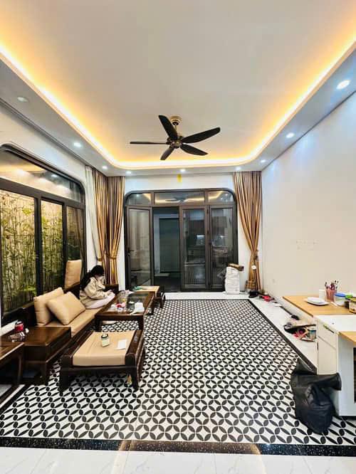 Nhà đẹp Hồ Tùng Mậu, full nội thất, ngách thông, ô tô đỗ cổng, giá 8.4 tỷ