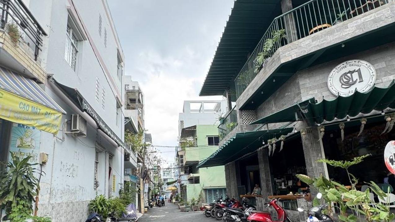 Bán nhà 3 tầng Phạm Văn Chí, Q.6, 46m², Xe hơi vào tận nhà, Giá chỉ 6.5 tỷ