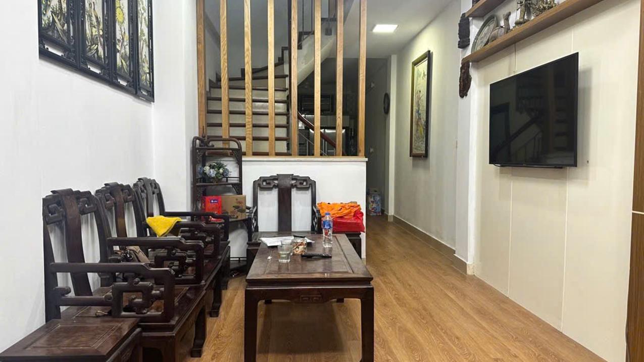 Bán nhà Kim Mã, Ba Đình, 48m² x 5 tầng, view thoáng, phù hợp homestay, giá 10.5 tỷ