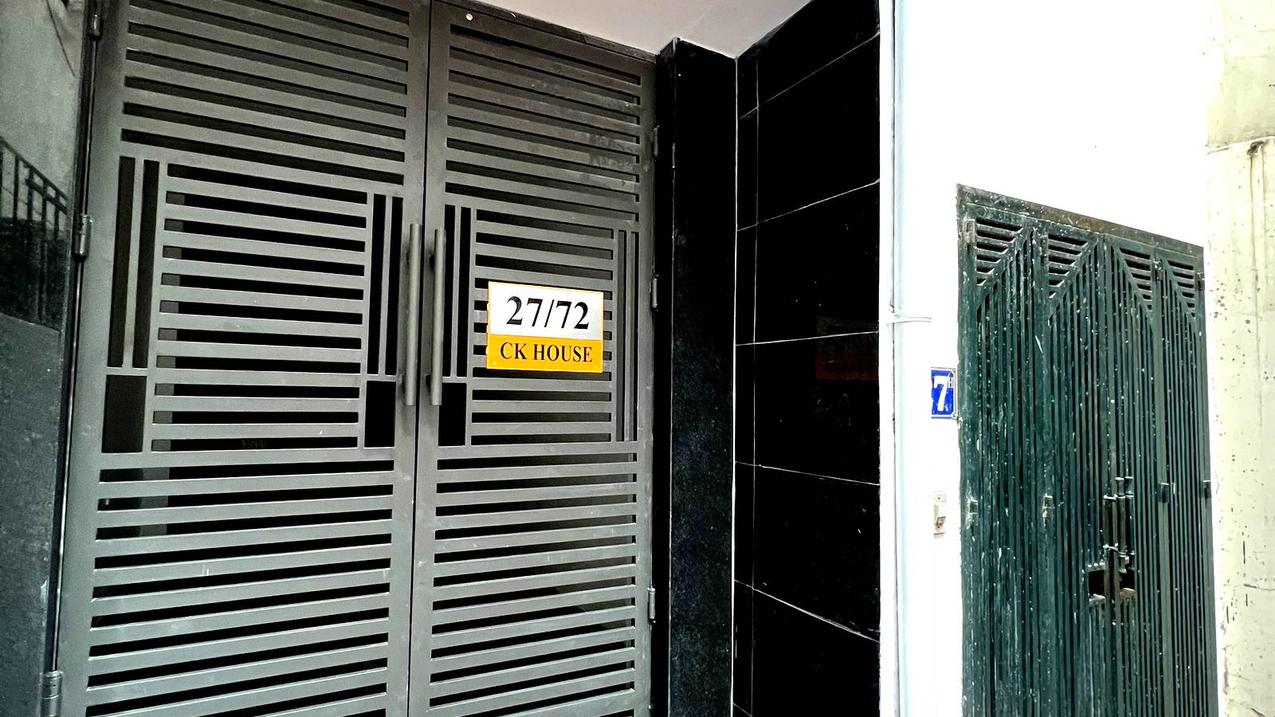 Bán gấp nhà ngõ 275 Quan Nhân, Thanh Xuân, 33m2, 5 tầng, mặt tiền 5.5 m giá 7.78 tỷ