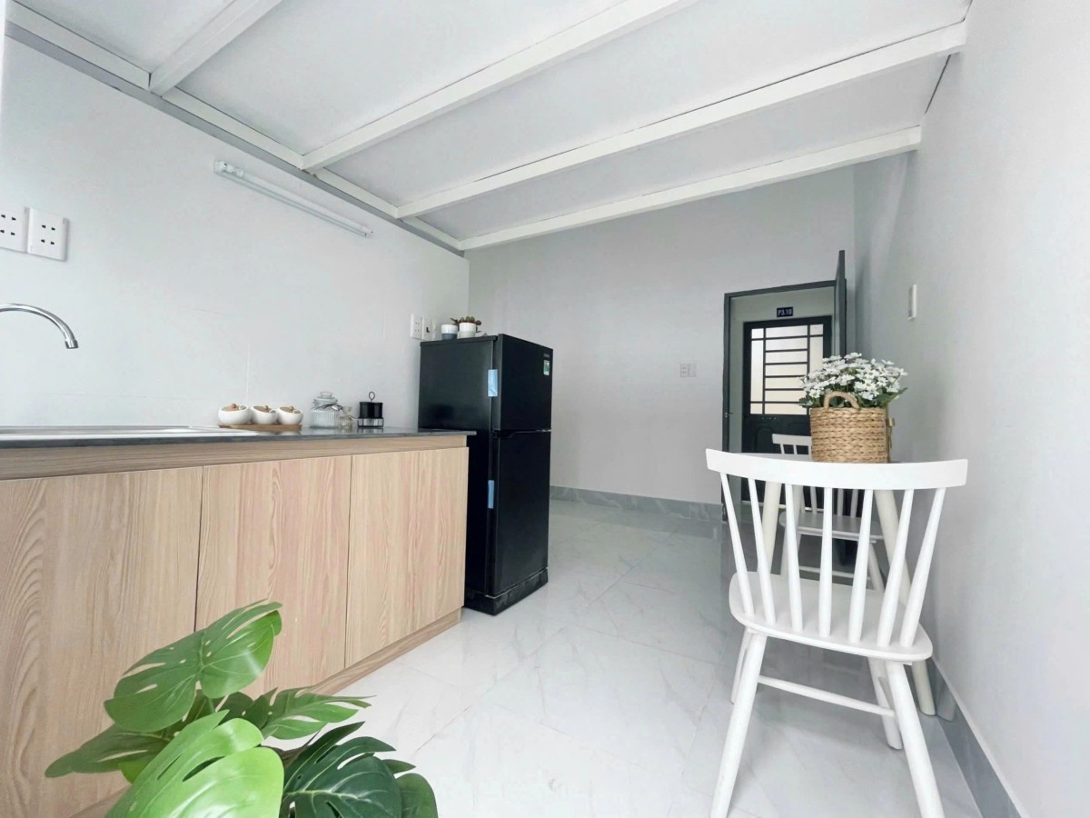Khai trương căn DUPLEX ban công cửa sổ trời - ngay sân bay - mới toanh luônn