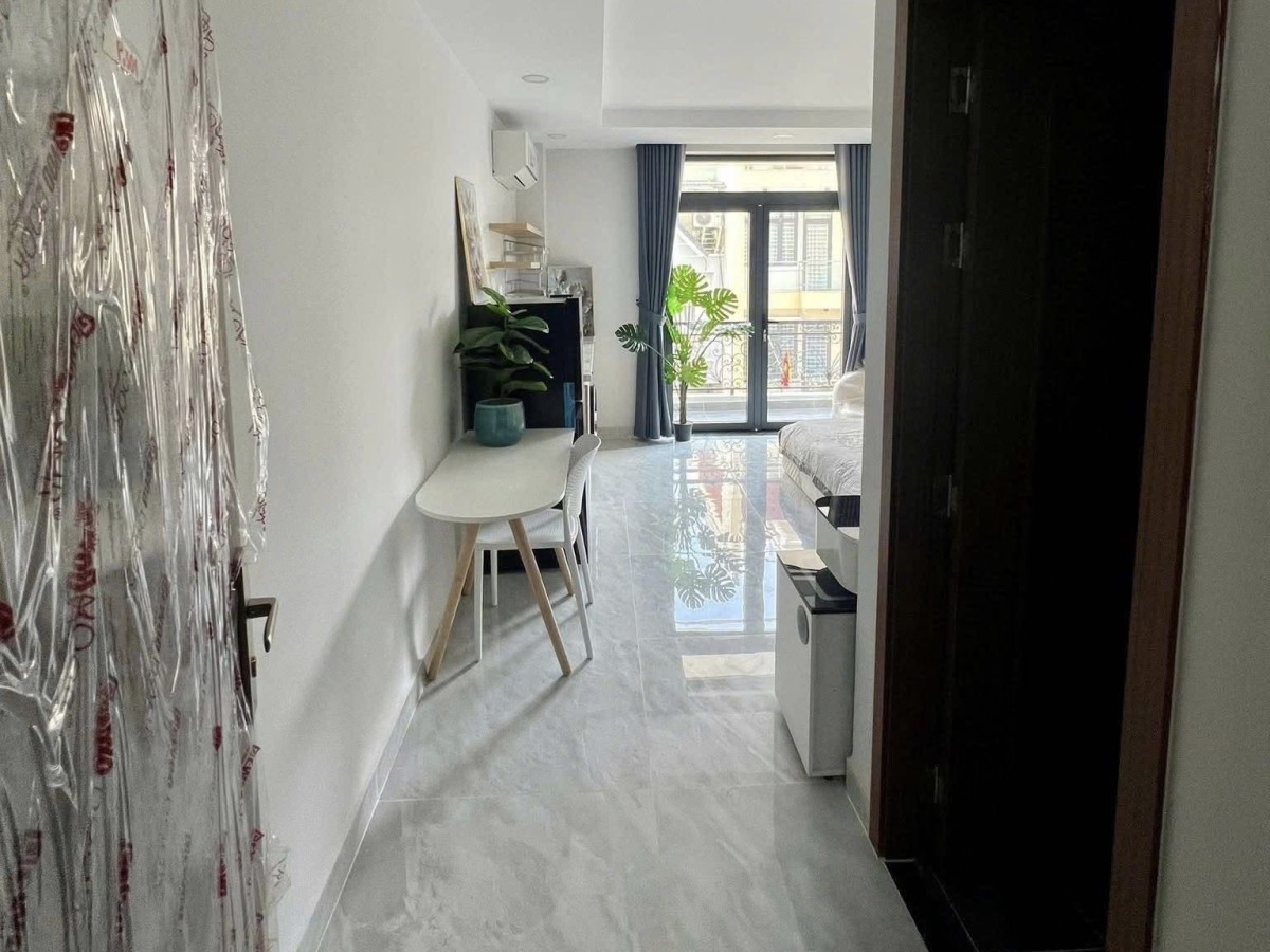 Cho thuê căn hộ mini 1PN có ban công, Thang máy, Gần công viên Hoàng Văn Thụ, Tân Bình