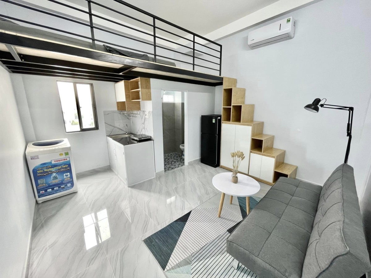 DUPLEX CỬA SỔ NGAY CẠNH GIGAMALL - ĐH LUẬT QL13  FULL NỘI THẤT