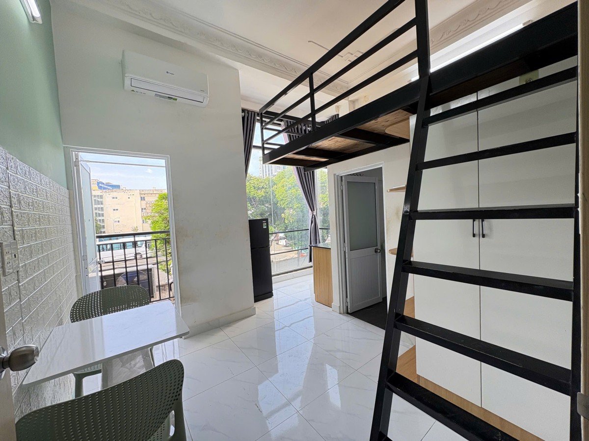 PHÒNG DUPLEX CỬA SỔ LỚN GẦN ĐH BÁCH KHOA QUẬN 10,. FULL NỘI THẤT