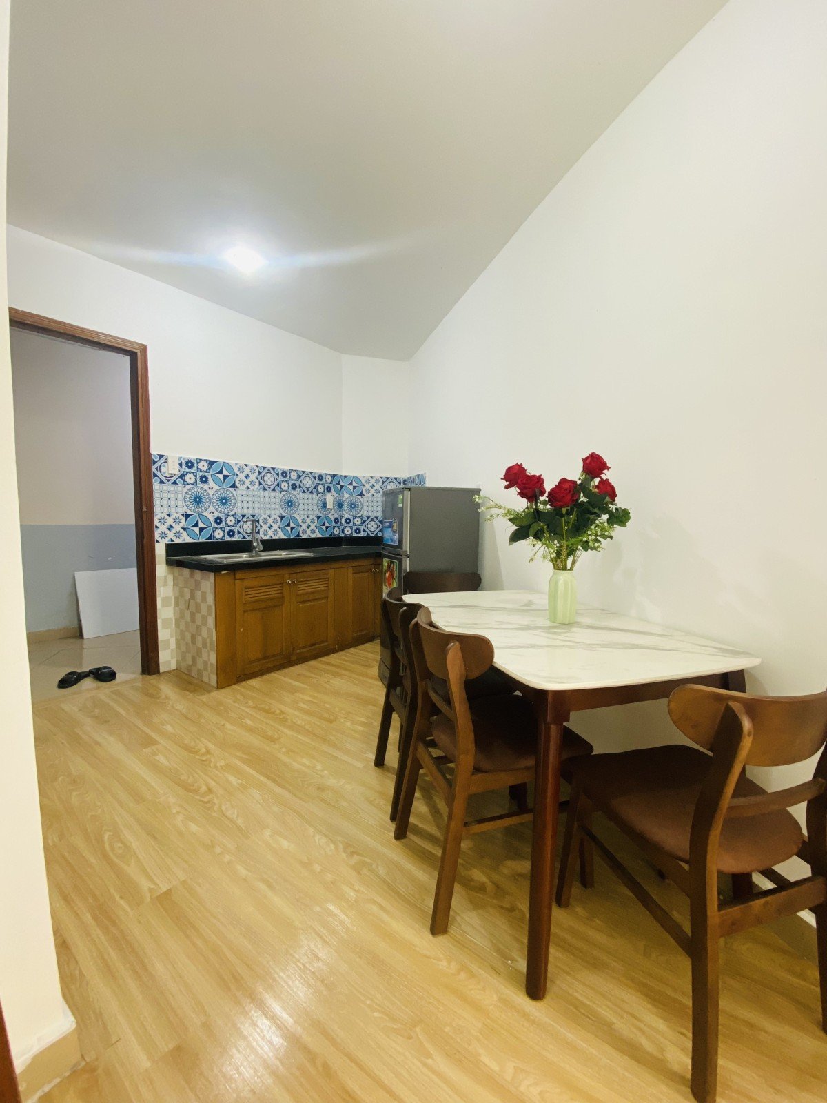 Cho thuê căn hộ 2 ngủ 1 khách 60m², phố Lộc, Xuân Đỉnh, gần công viên Hoà Bìn