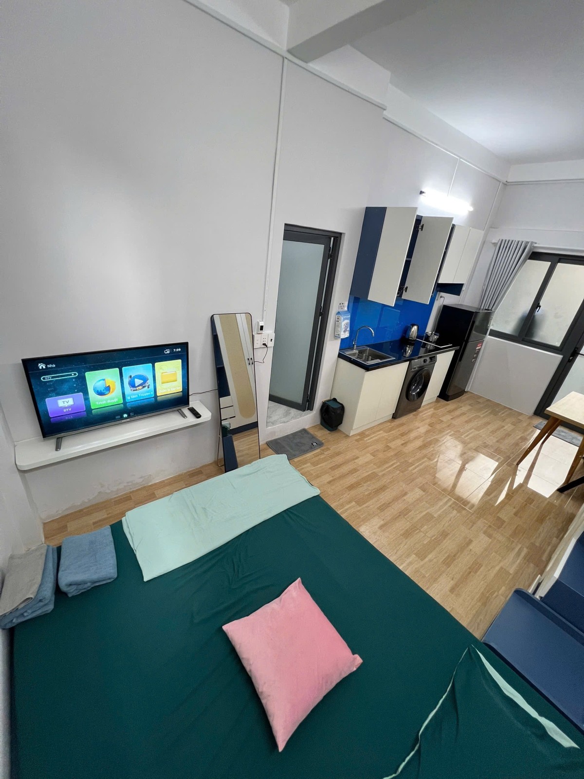 Cho phòng Hồng Hà, Tân Bình, 1pn 30m2 khu sân bay full nội thất, máy giặt riêng