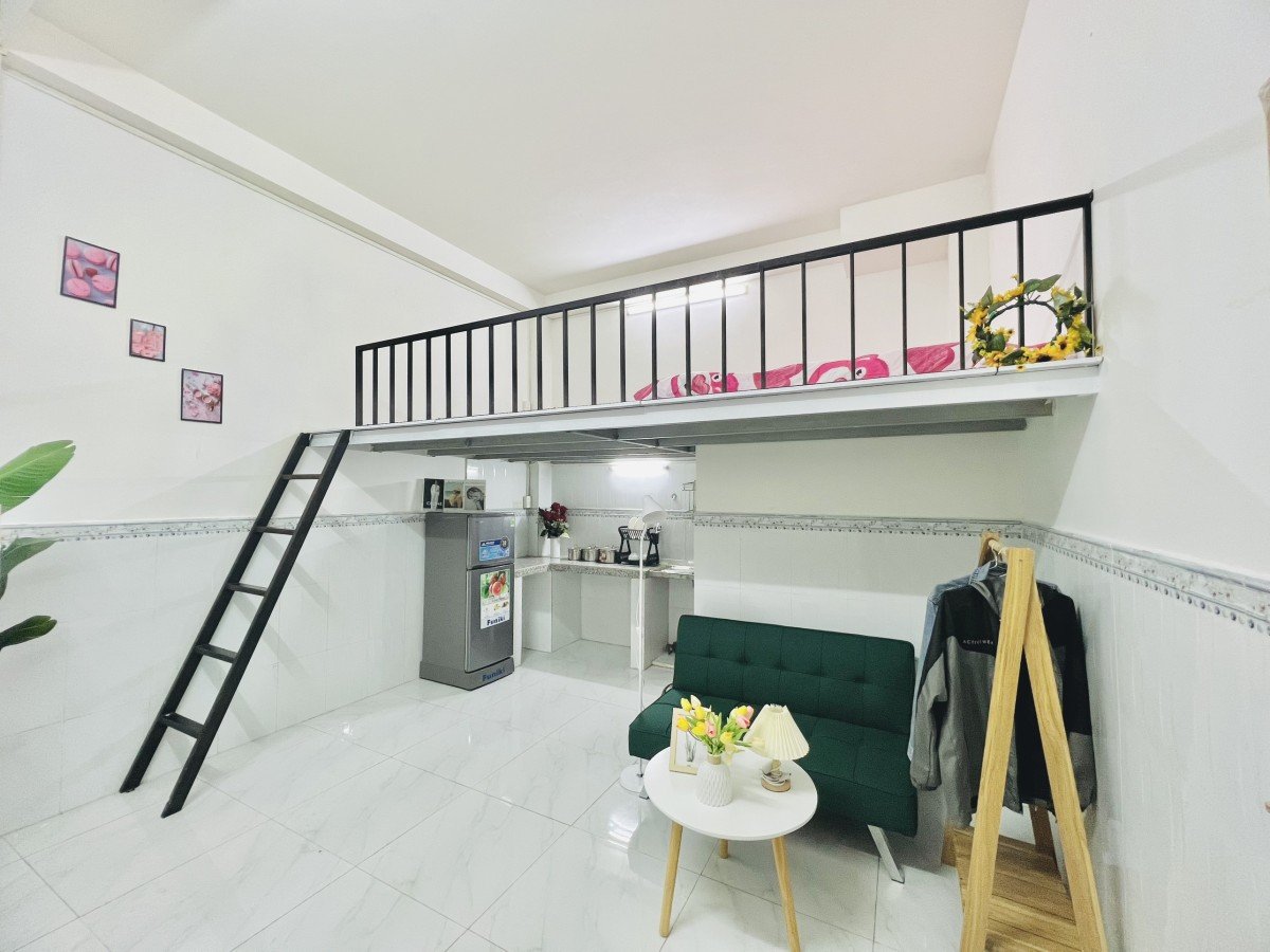 Phòng trọ 30m² Bình Tân – có ban công, máy lạnh, an ninh tốt