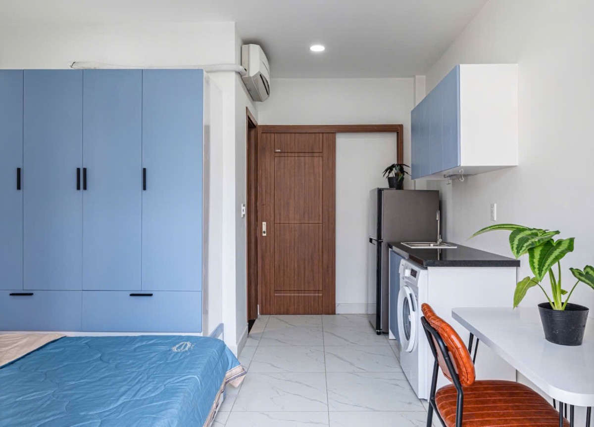 Căn hộ dịch vụ full nội thất, có ban công, máy giặt riêng, gần sân bay Tân Sơn Nhất