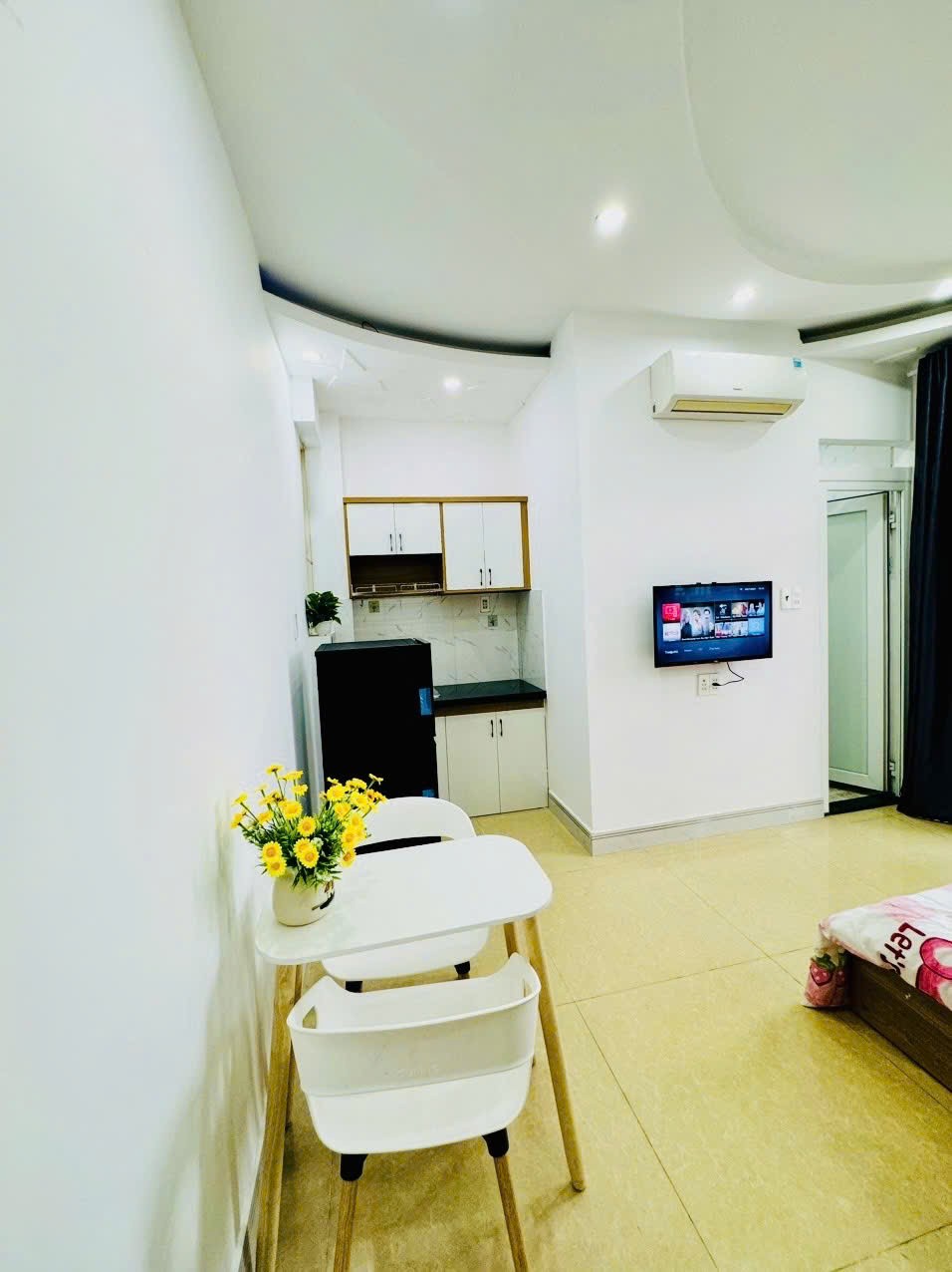 Thuê ngay phòng 35m2 , bancol lớn , Ngay Điện Biên Phủ, Bình Thạnh