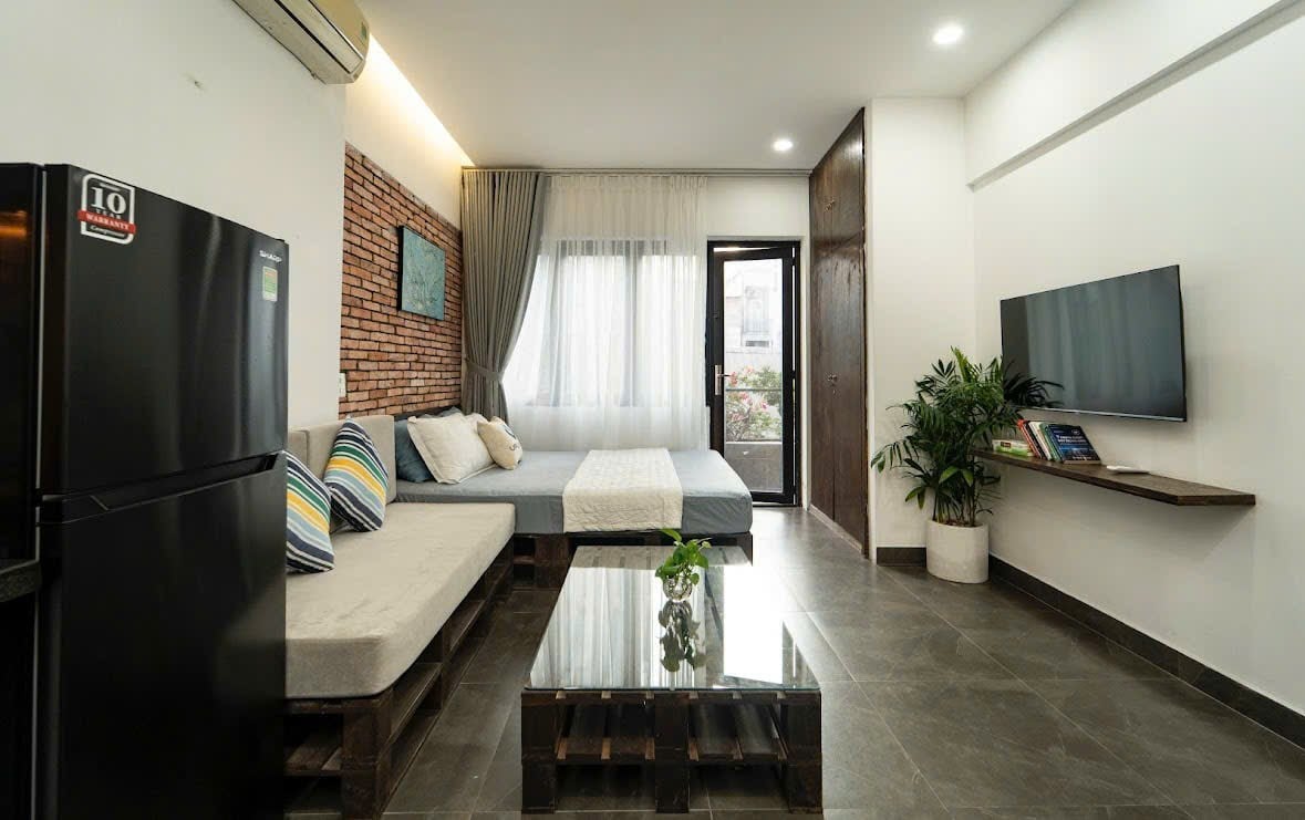 Cho thuê phòng cao cấp siêu rộng, ban công thoáng mát ngay trung tâm Quận 1 – Lê Thị Riêng, Phường Bến Thành