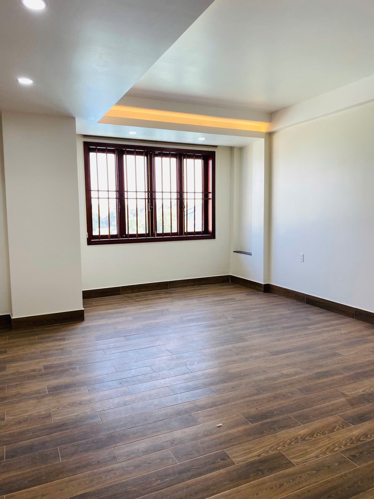 Cho thuê phòng full nội thất, Nguyễn Tư Giả, Gò Vấp, ban công