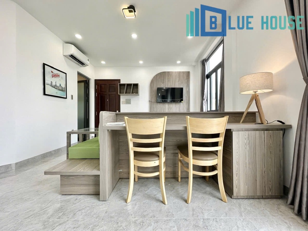 Cho thuê căn hộ dịch vụ full nội thất Quận Tân Bình – Có ban công, máy giặt riêng, gần sân bay