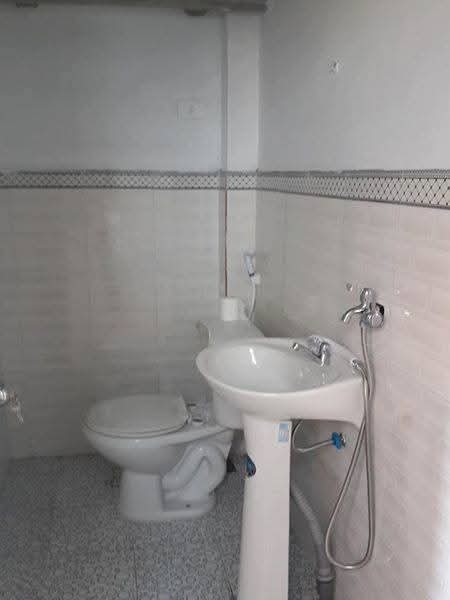 Cho thuê phòng trọ 35m² có gác tại Gò Cát, Phường Phú Hữu, Quận 9 – Gần Khu Công Nghệ Cao, giá chỉ 2.8 triệu/tháng