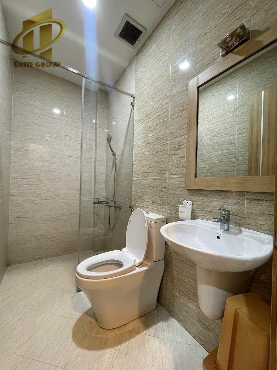 Phòng ngủ studio ban công lớn ngay ĐH Luật, Tôn Thất Thuyết Q4. Thang máy