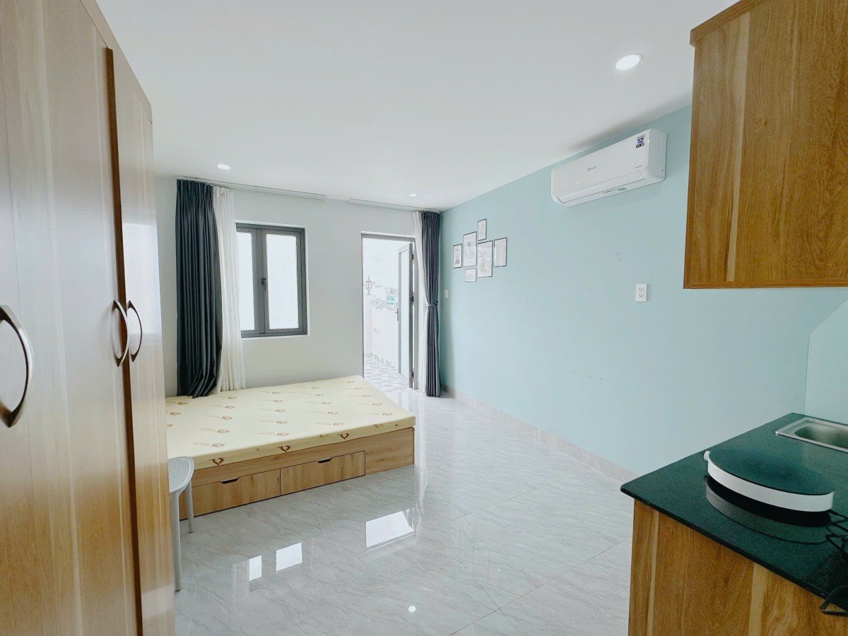 Phòng full nội thất gần ngay Ngã Tư Thủ Đức, Lê Văn Việt, Giao Thông Vận Tải