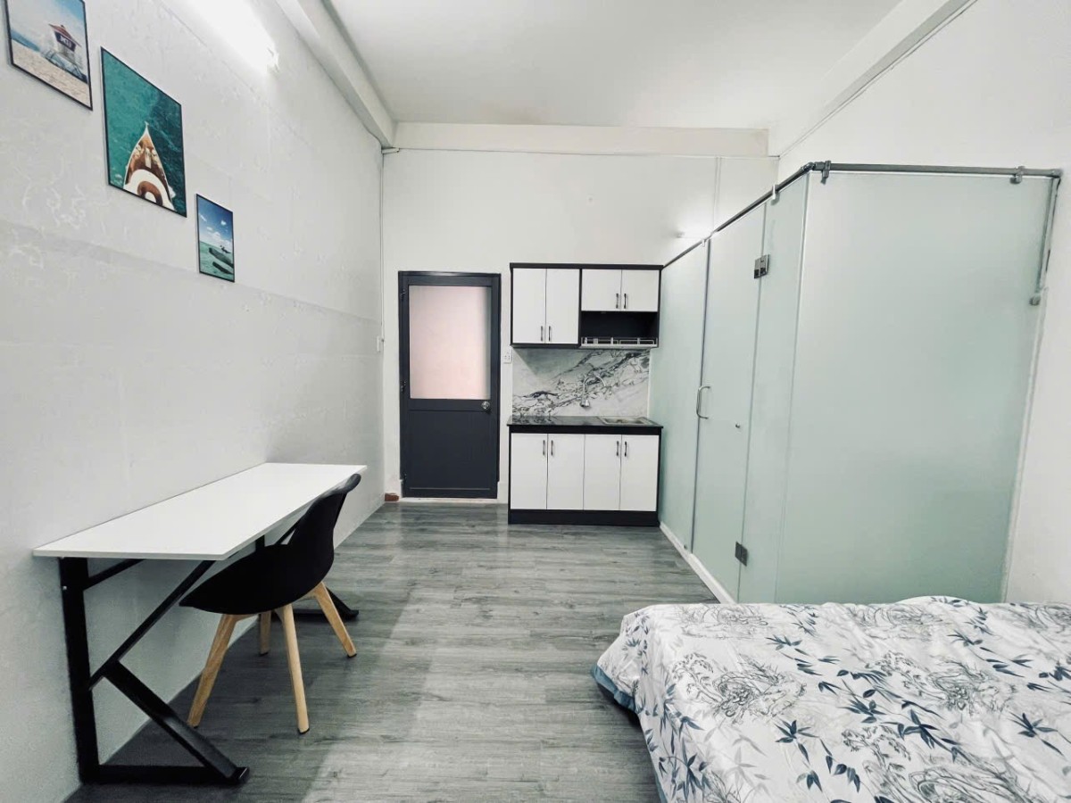 Cho thuê căn hộ studio full nội thất 30m² tại Nguyễn Tất Thành, Quận 4 – gần ĐH Nguyễn Tất Thành & ĐH Luật