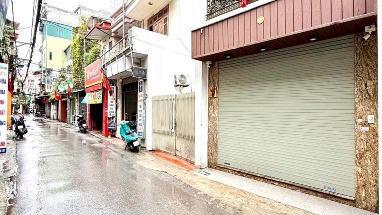 BÁN NHÀ NGUYỄN CHÍNH 5 TẦNG THANG MÁY – LÔ GÓC 3 THOÁNG – Ô TÔ VÀO NHÀ