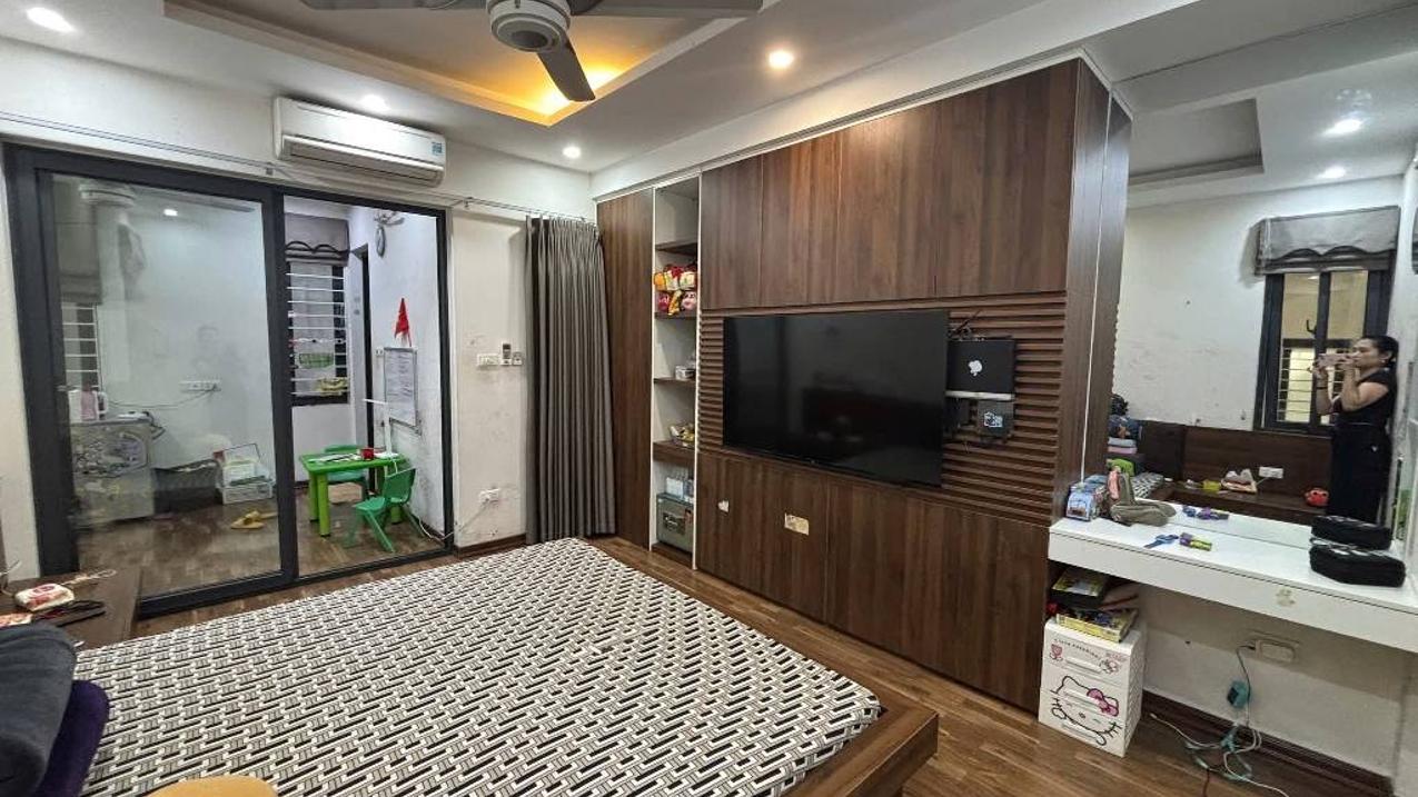 Bán nhà Thái Hà, Đống Đa – 40m², 5 tầng, 5PN, sổ đỏ chính chủ, giá 13 tỷ