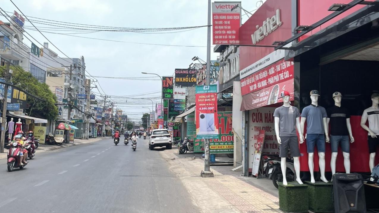 Bán nhà mặt tiền 20,5x28m giá 60 tỷ Đường Nguyễn Ảnh Thủ