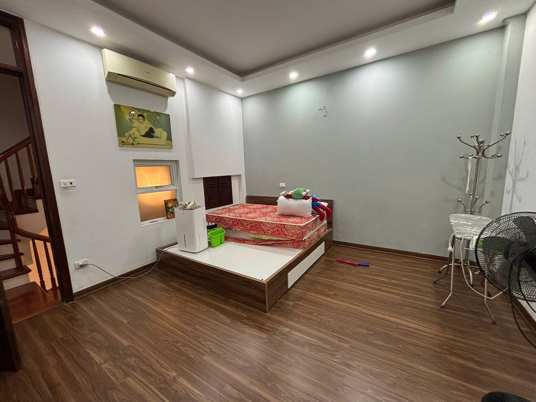 Chính chủ bán nhà phân lô mặt phố Lý Thường Kiệt, Hà Đông, ô tô tránh, 5 tầng mới, giá tốt