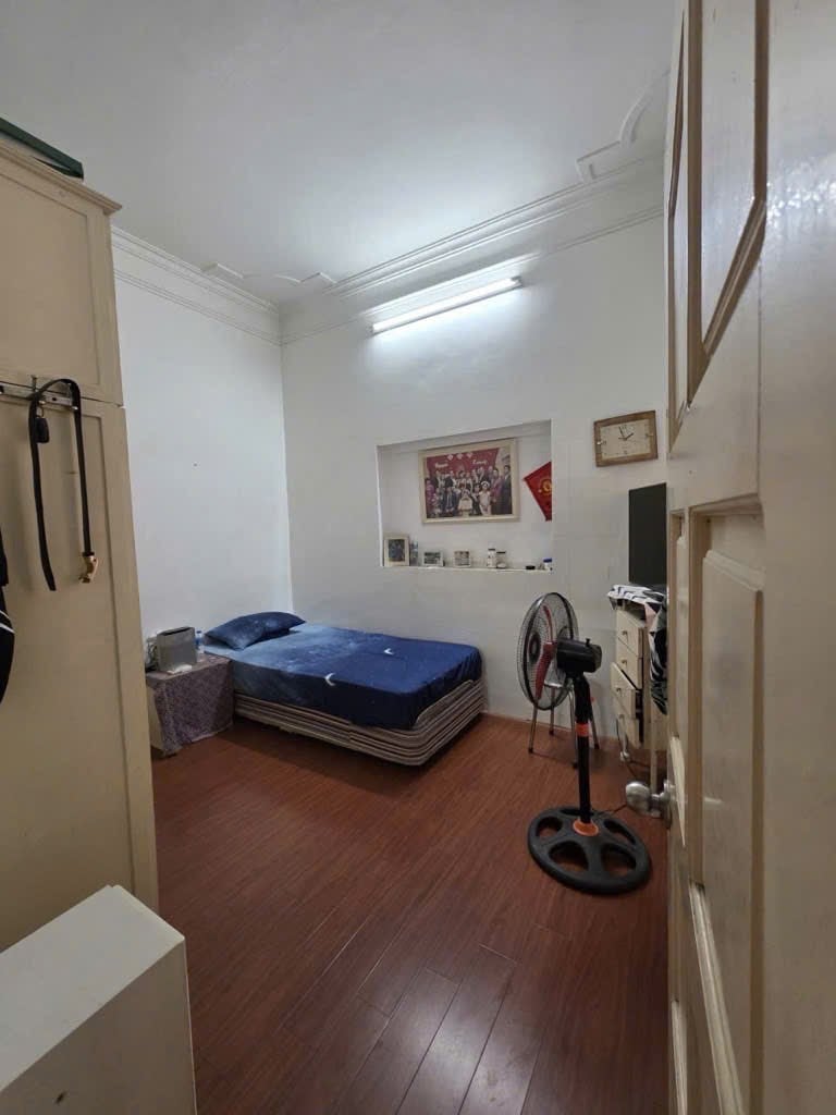 Bán nhà Hoàng Hoa Thám Ba Đình 45m², 4 tầng, 2 mặt thoáng, gần Ngọc Hà – Đội Cấn giá 11.8 tỷ