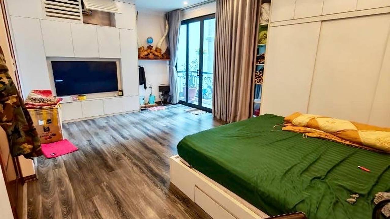 Bán nhà Quan Hoa, Cầu Giấy 61m2, nội thất đẹp, ngõ ba gác thông