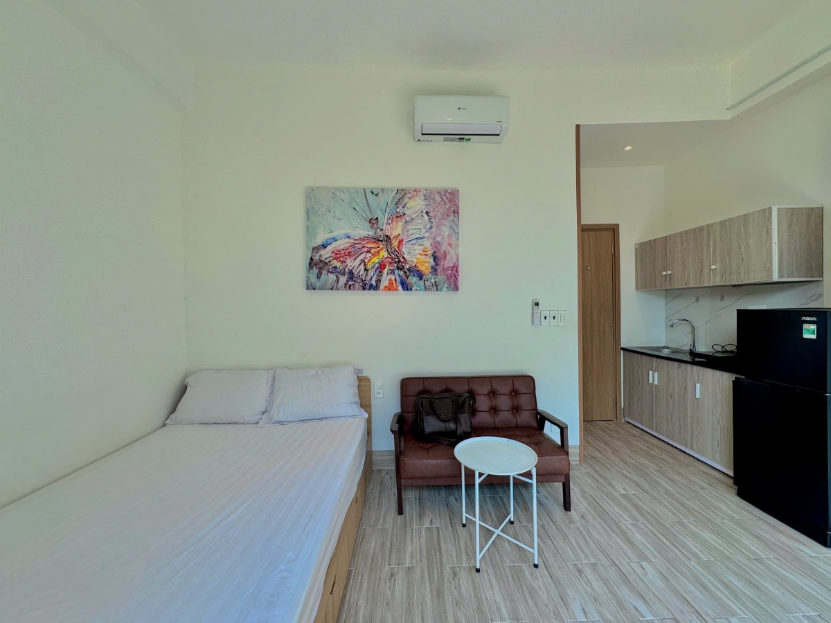 Cho Thuê Căn Hộ Studio 40m² Full Nội Thất, Ban Công, Sau Lotte Mart Quận 7