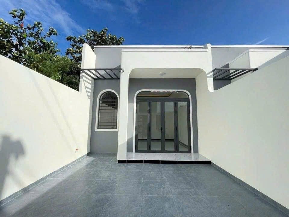 Bán nhà 100m² Tân Bình, Vĩnh Cửu, Đồng Nai, sổ riêng, hỗ trợ vay 70%, giá chỉ 1.66 tỷ