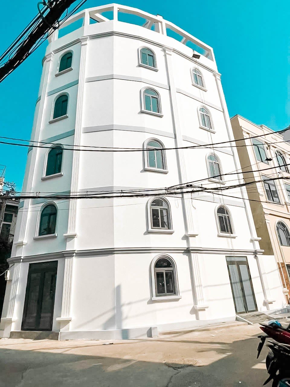 Bán CHDV cao cấp xây mới 3 mặt tiền, DT 78m², cho thuê 84 triệu/tháng – Nguyễn Văn Đậu, P7, Bình Thạnh, giá 15.5 tỷ