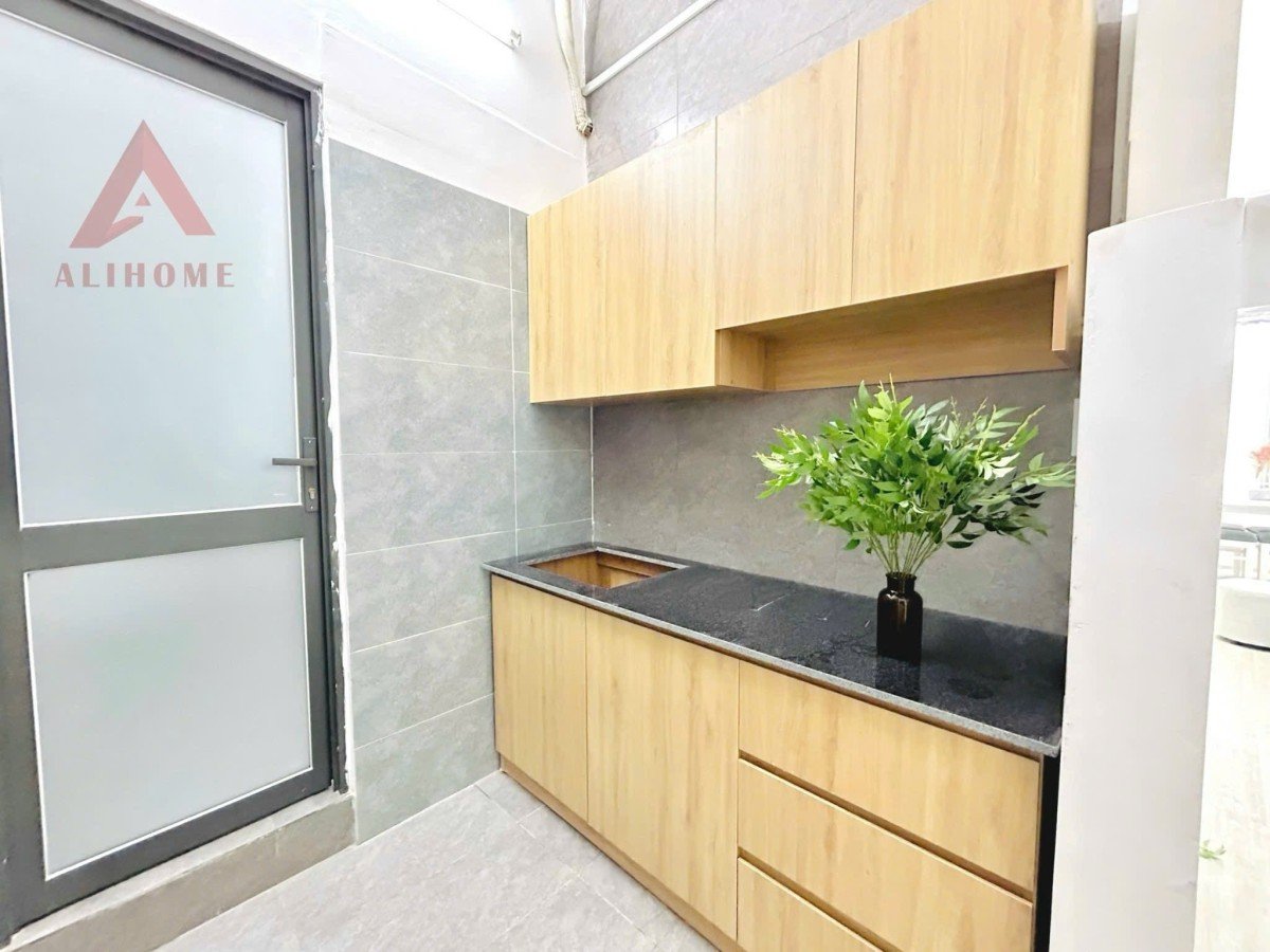 Căn hộ 2 pn full nội thất Trần Quốc Hoàn, Tân ình - gần sân bay, cv hoàng văn thụ, vaa