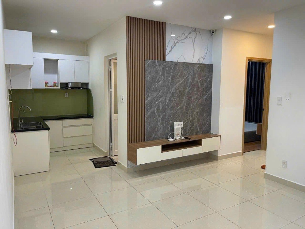 Cho thuê căn hộ duplex gần VLU và IUH, đầy đủ nội thất