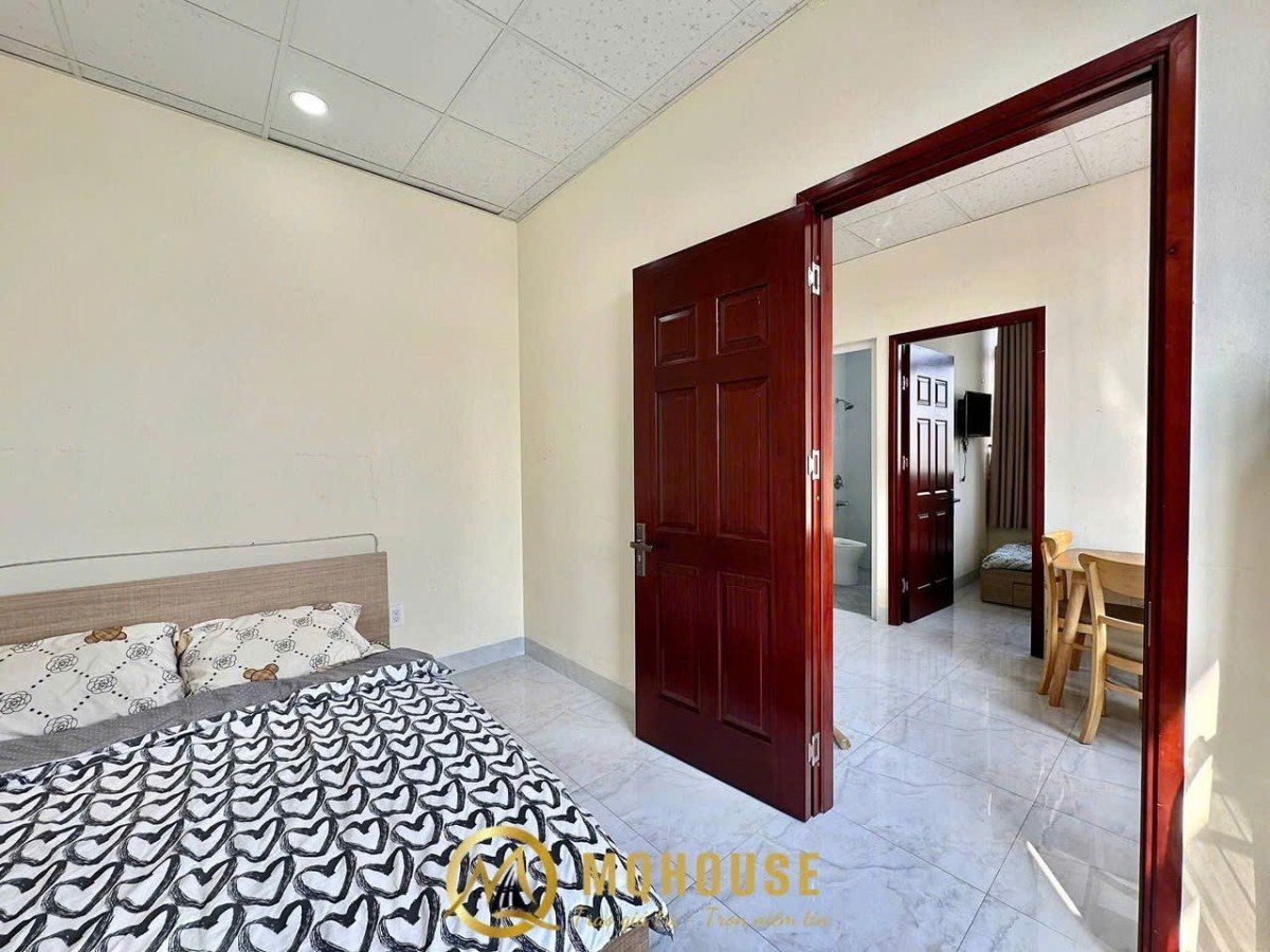 Cho thuê căn hộ Trần Quang Khải, Quận 1, 2 phòng ngủ 55m² có ban công full nội thất