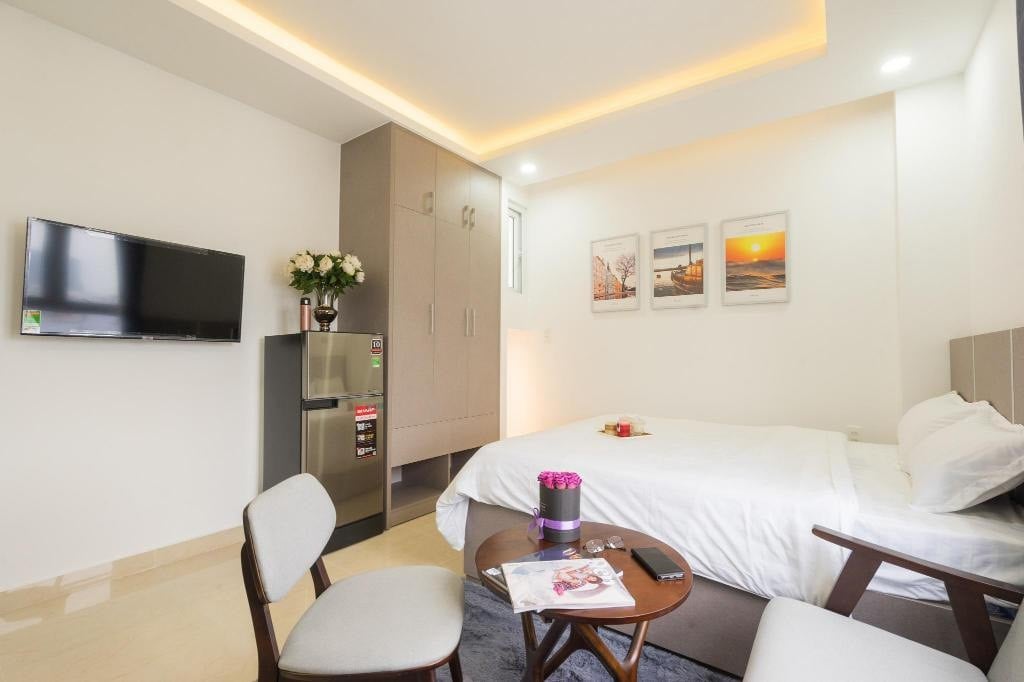 Cho thuê studio 30m² có cửa sổ lớn, view đẹp tại đường số 51, Quận 7 – full nội thất