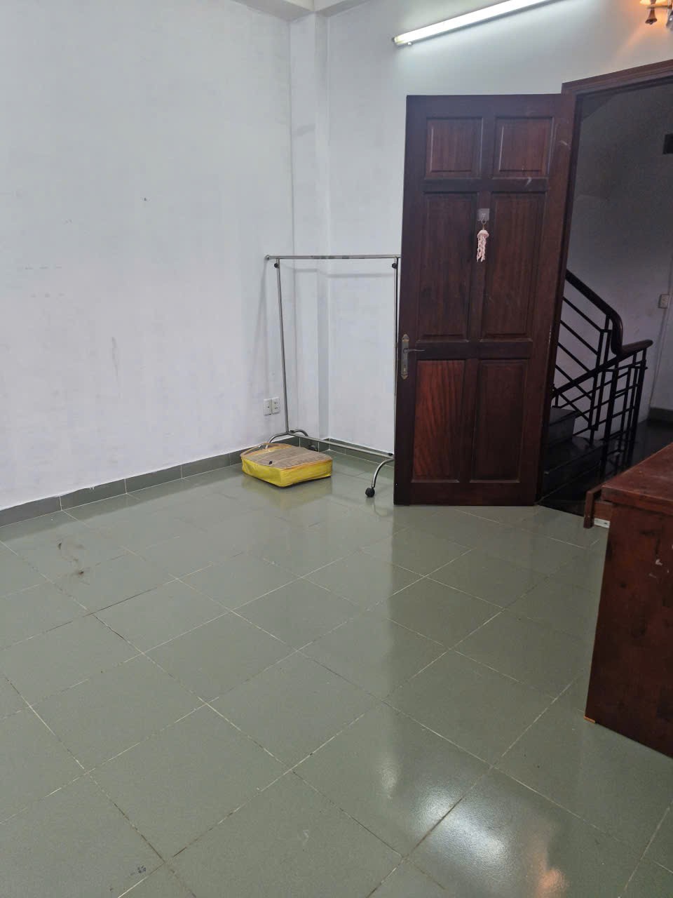 Cho nữ sinh viên thuê phòng trung tâm Quận 10 – giá 3.2 triệu/tháng