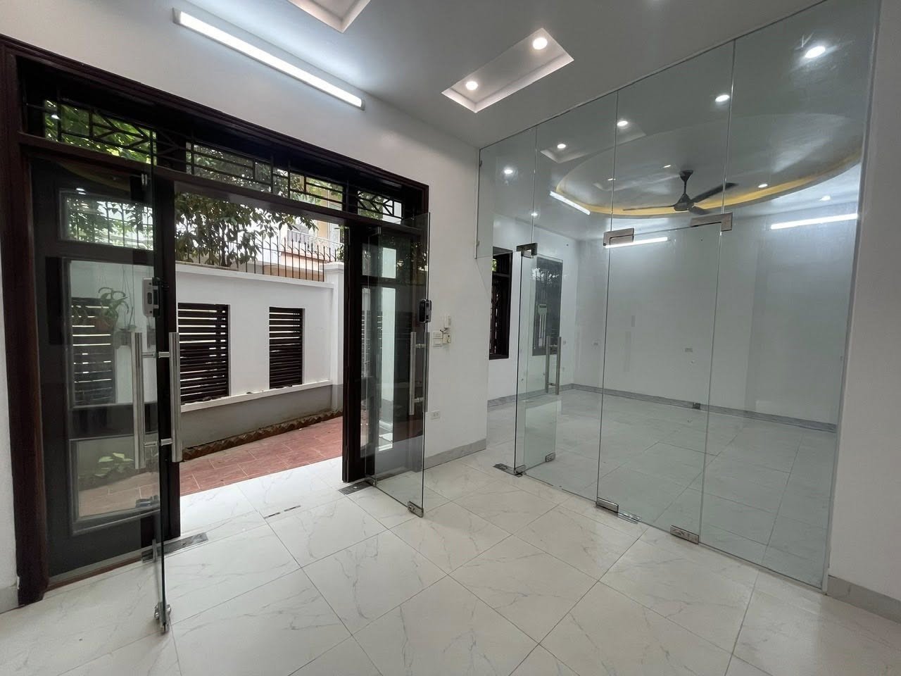 Chính Chủ Bán Biệt Thự Lô Góc 2 Mặt Tiền Khu Nhà Ở 18-4 Thanh Bình, Mỗ Lao – DT 165m², 3 Tầng, Giá 31.9 Tỷ