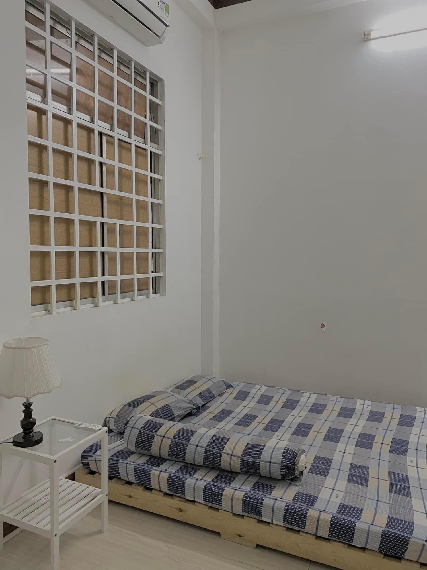 Cho thuê studio mới 27m² full nội thất, có cửa sổ trời, Bình Tân
