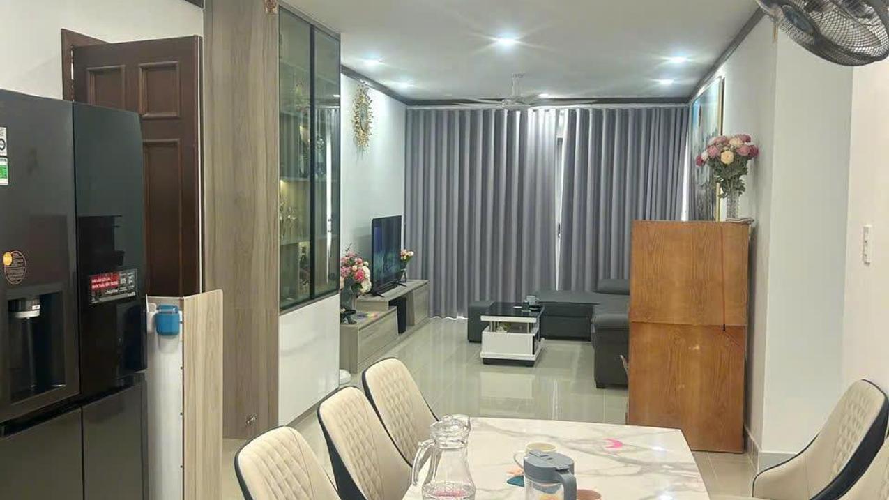 Bán gấp căn hộ 131m2, 3PN, tầng 18, view đẹp, sổ hồng, Trần Xuân Soạn, Q7, giá chỉ 4.6 tỷ