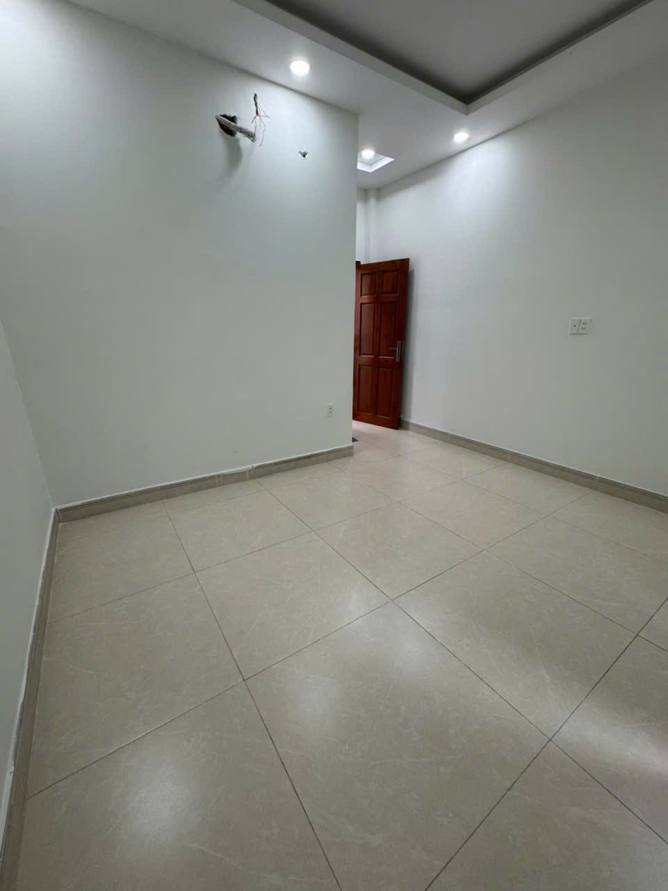 Cho thuê phòng trọ mới gần chợ Thủ Đức và làng đại học, Trường Thọ, full nội thất